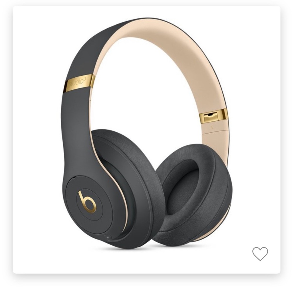 Beats Studio3 Bluetooth Wireless Noise
Cancelling Over-Ear Headphones
